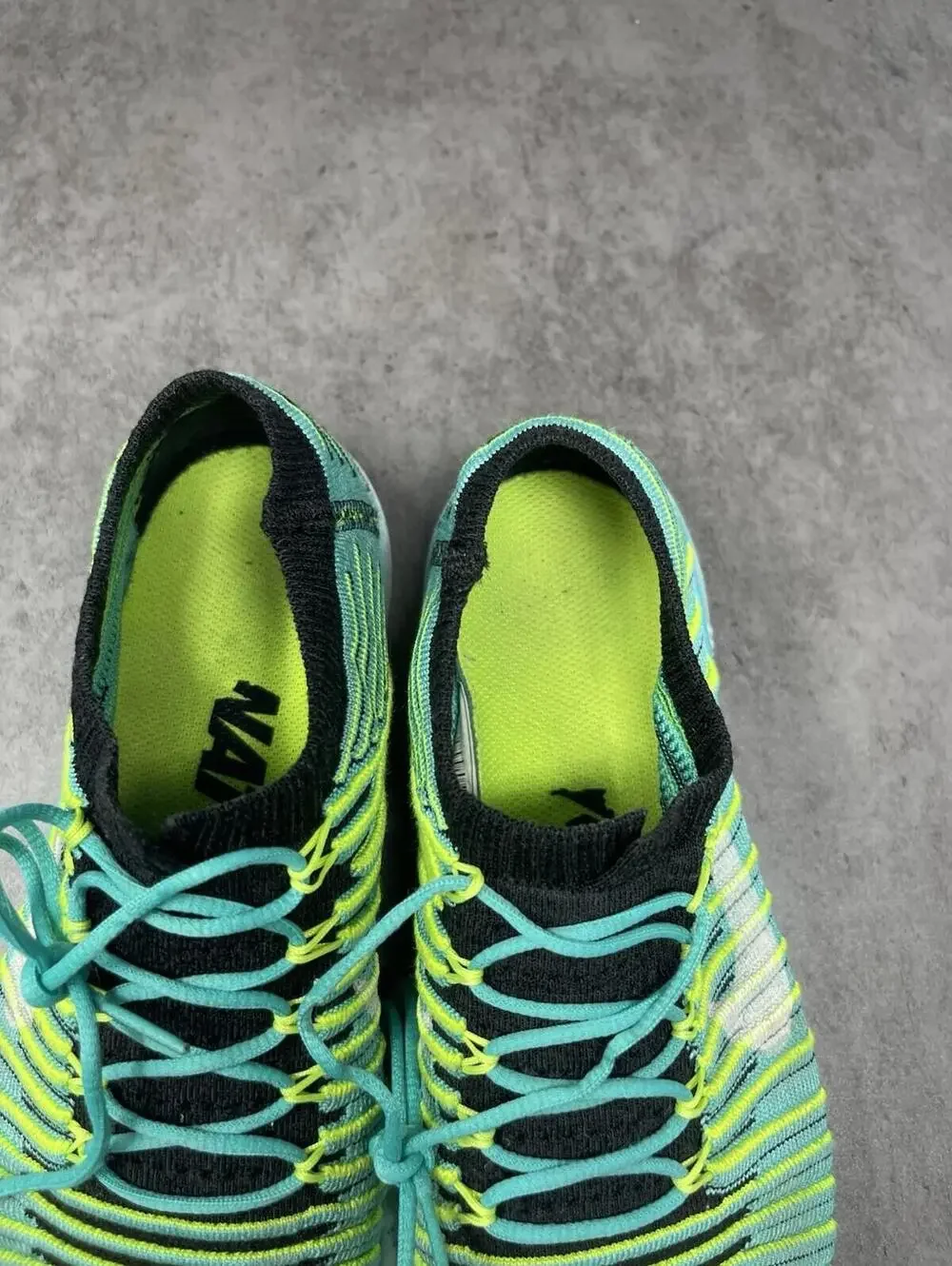 Nike Free RN Motion Flyknit Sneakers Womens Size 8 Green Blue Running 834585-300 - Picture 9 of 10